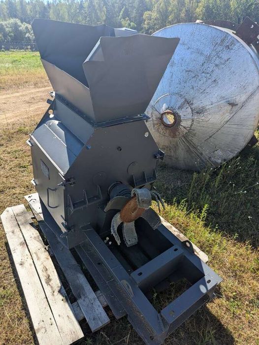 Продам дробилку.