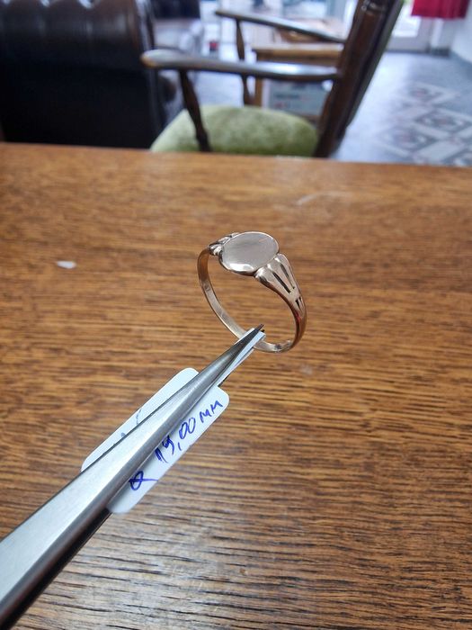 Дамски Златен Пръстен- Заложна къща Галерия 65