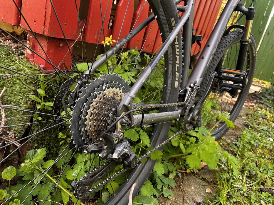 Vând bicicleta mountinbike Axess roti 29