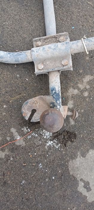 Фаркоп.  б / у снята с ваз