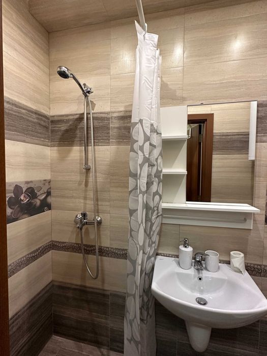 Дава се под наем Двустаен апартамент в Варна, Гръцка махала - 60 кв.м за 600 € - Снимка #6