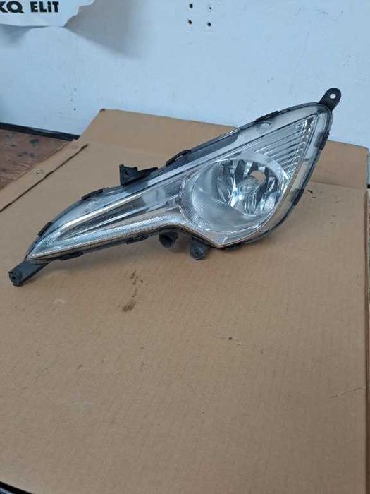 Proiector stanga original Hyundai i40
