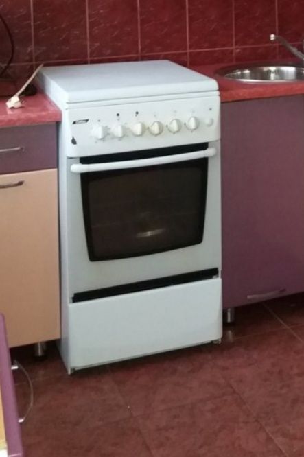 Газовая плита с духовкой