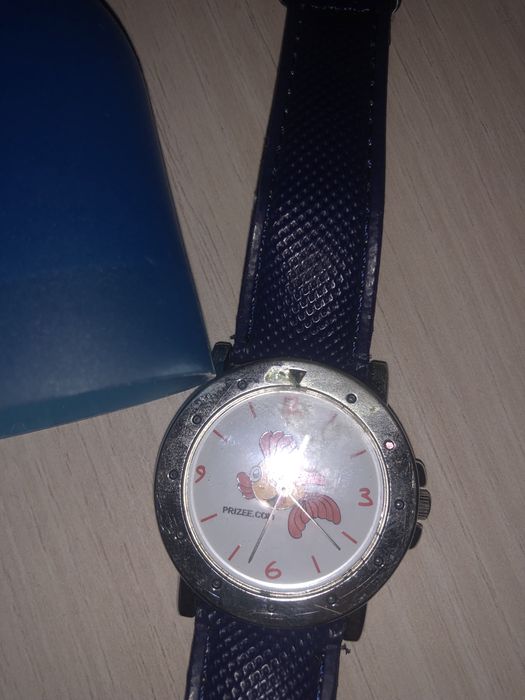 Ceas pentru copii, firma Prizee, purtat o singura data, etui inclus
