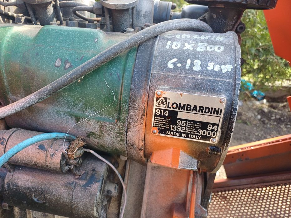 Vând tractoras 4x4/servodirectie/2prize