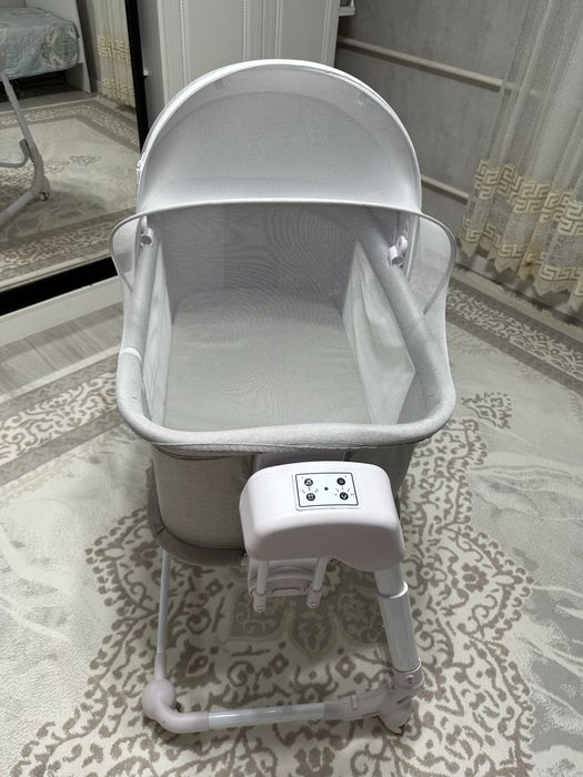 Детская манеж музыкальная качается