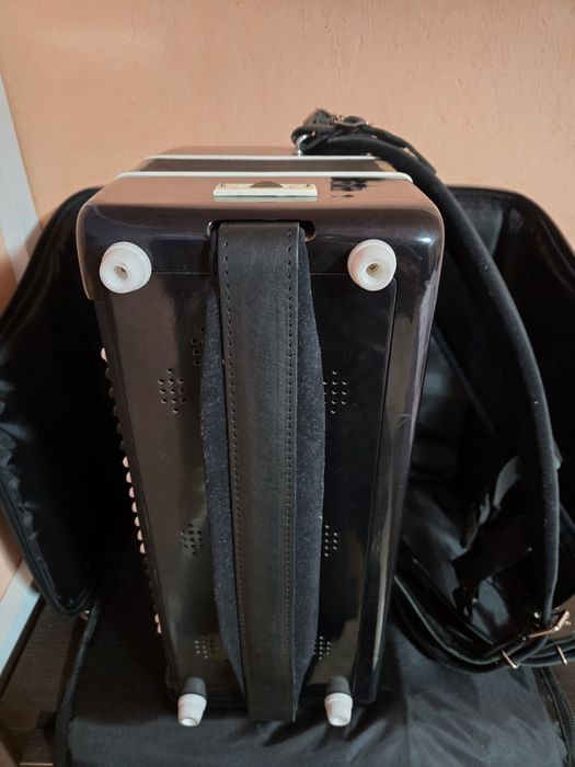 Баян готово-выборный Рубин 7