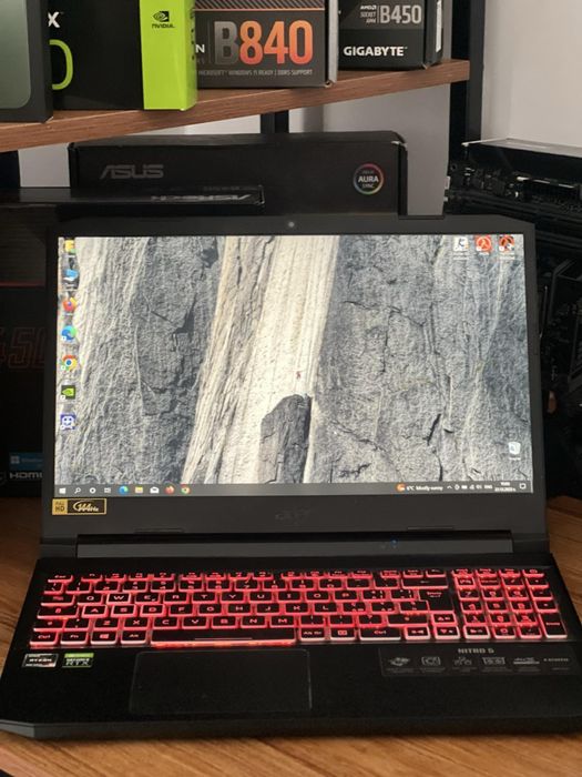 Acer nitro 5 - RTX 3080 Ryzen 9