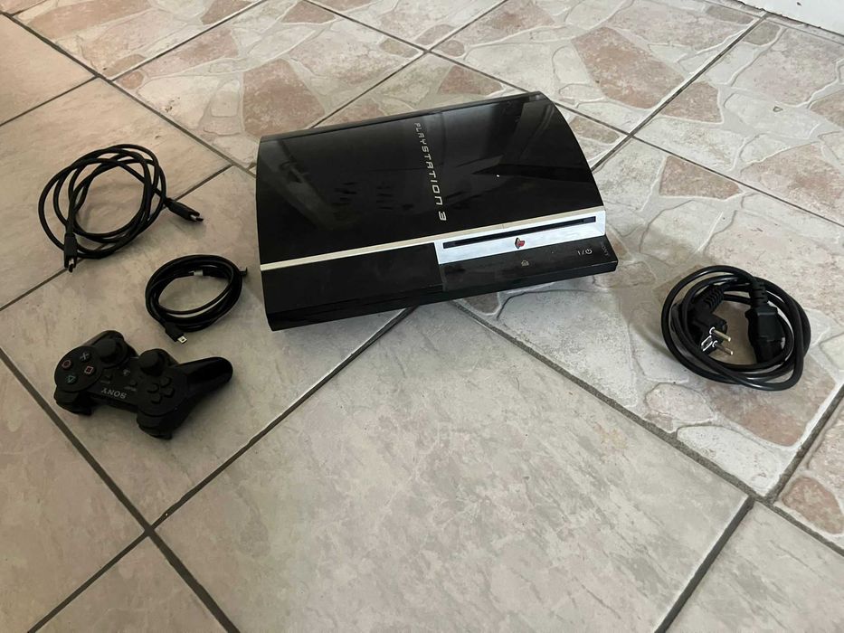 PlayStation 3 PS3 Fat CECHL04 80GB + 1 manetă DualShock + Cabluri
