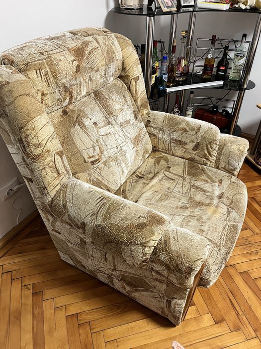 Vand fotoliu pat  300ron