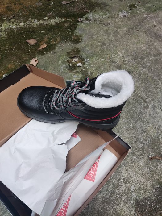 Зимни работни обувки