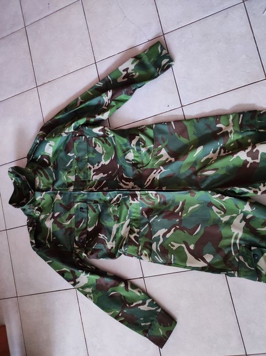 Нов камуфлажен гащеризон