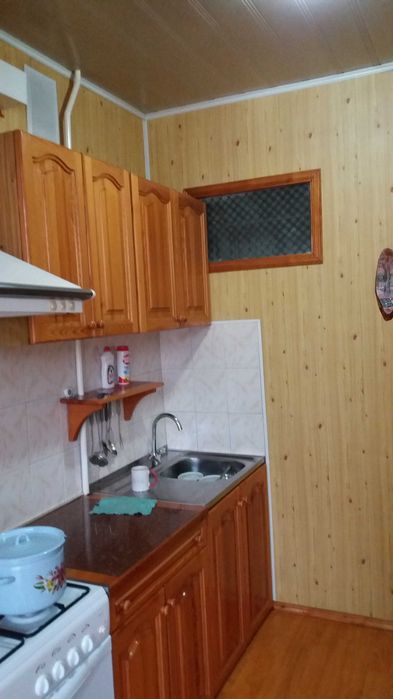 Продам   квартиру  на   кара  камыше  2\1  через   дорогу   парк