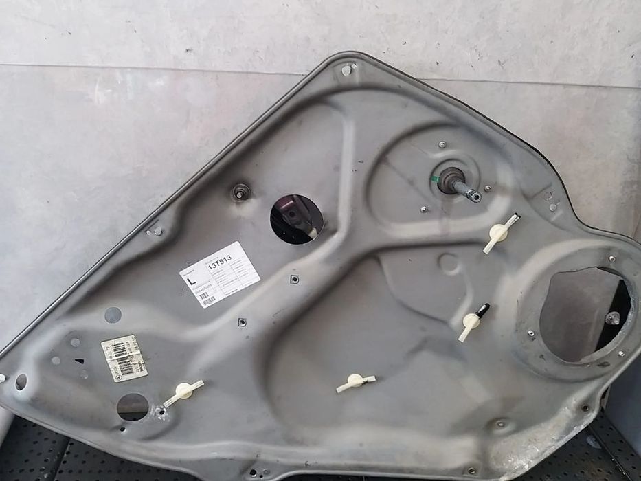 Macara manuala stanga spate mercedes a class w169 a1697300179