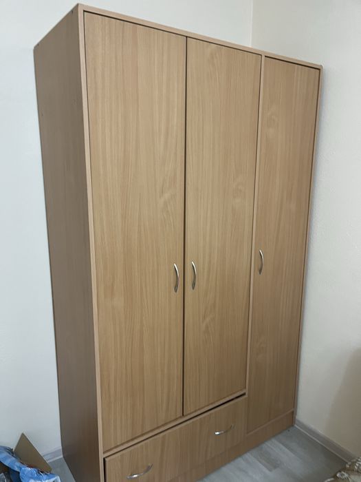 Продам стиралку, шкаф, диван с креслами