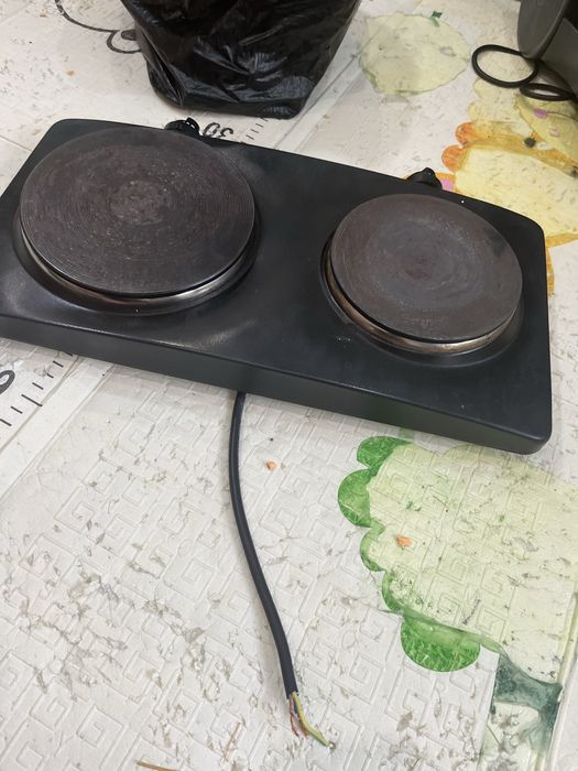 Продам отличный плиту срочно !!!