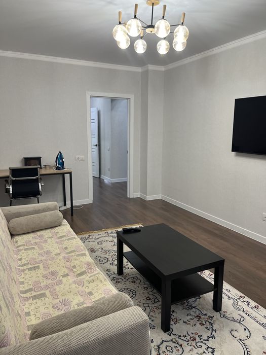 Продам квартиру пр абая 244 центр