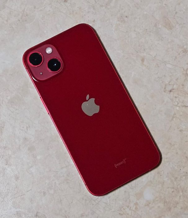 iPhone 13 100% baterie red product