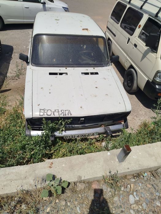 Продам жигули 2106 белого цвета, 1987 года
