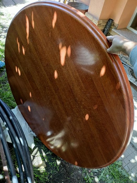 Трапезна маса/ диаметър 120см