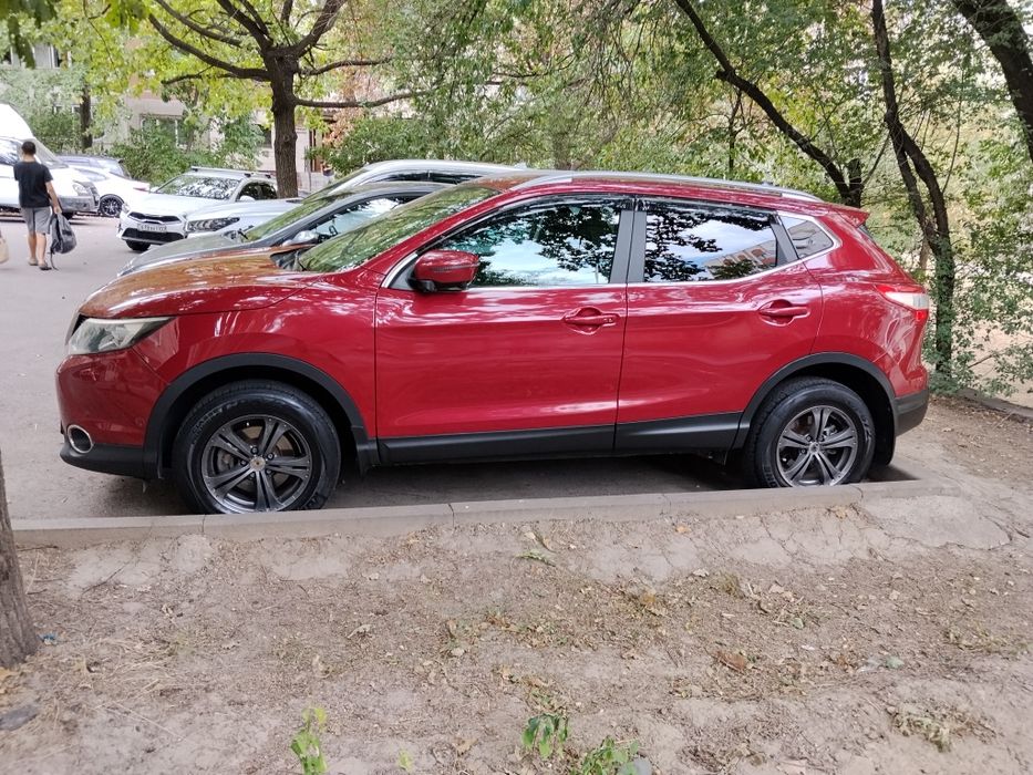 Продам Nissan Qashqai