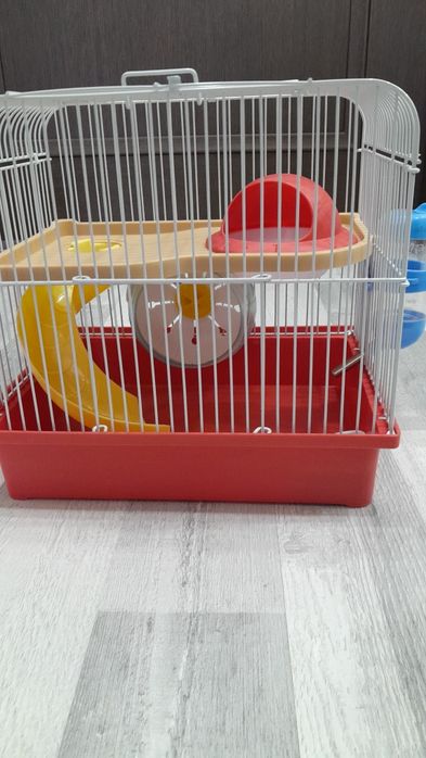 Продам клетку для хомяка