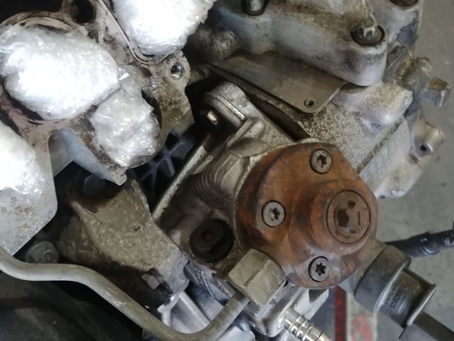 pompa inalta 2.0 d  n47d20c bmw seria 1 e81 e87  seria 3 e90 e91 0445010506
