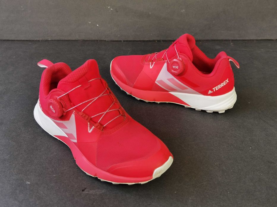 Ghete munte 37 38 adidasi bocanci alergare ADIDAS TERREX boa ca NOI