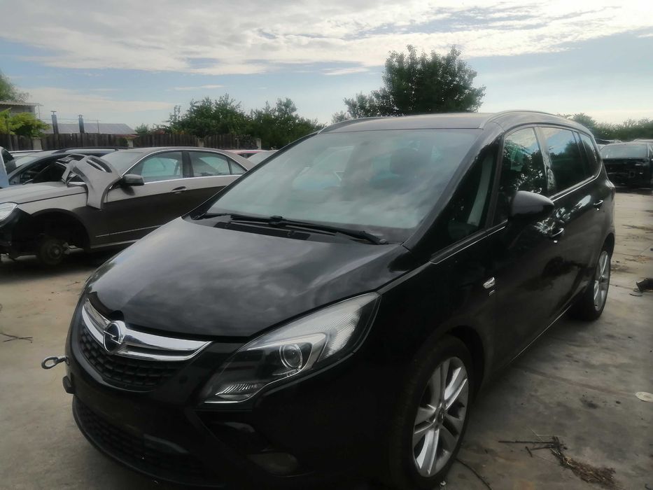 Dezmebram Opel Zafira C