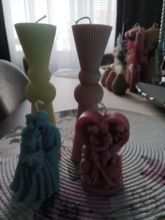 Vând lumânări handmade 80 lei  cele mari și 50  cele mici  per  bucată
