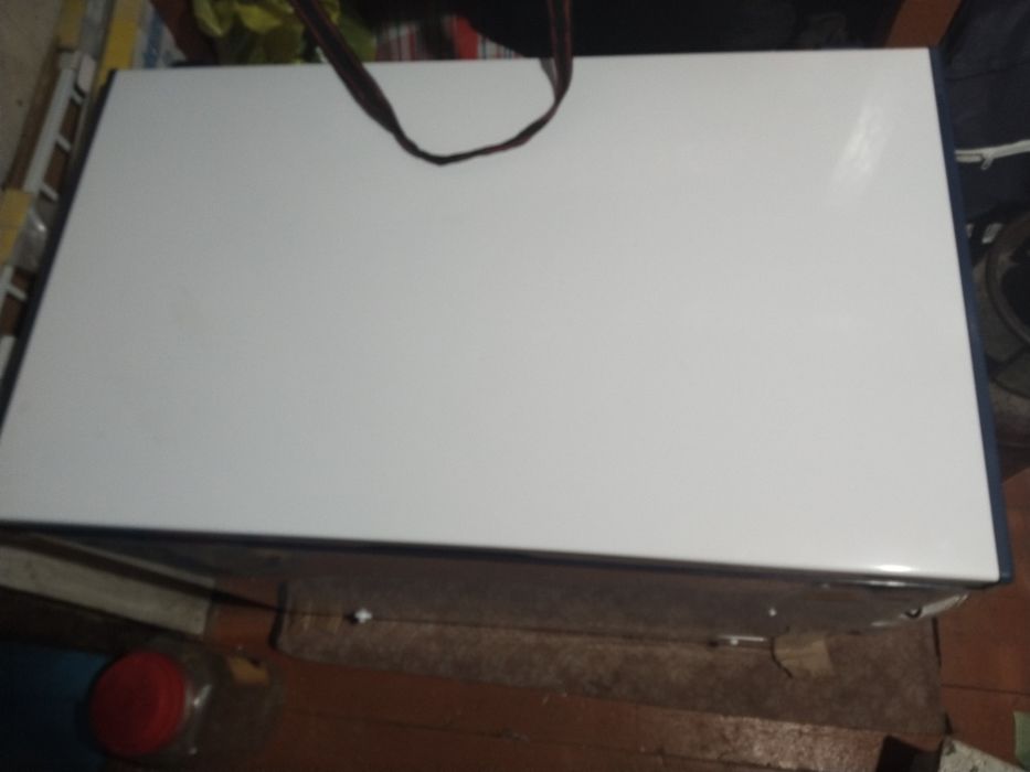 Продам срочно морозильник