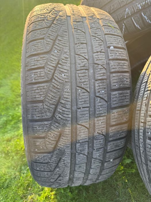 шины для машины  255/40 R20 зимния