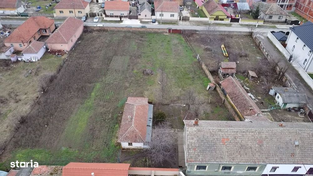 Casă de vânzare cu Teren4319mp PotențialViitorPozitieComercial Curtici