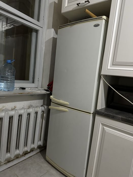 Холодильник Атлант в хорошем состояний