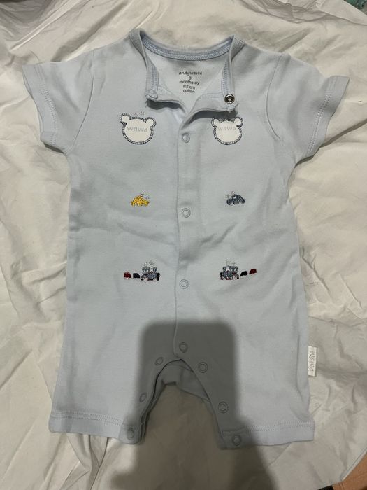 Боди и песочники новые