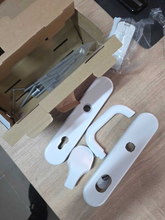 Manere mobil/fix cu sild usa intrare Abus 92/118 mm, pentru cilindru, Alb si argintiu