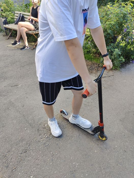 Самокат трюковой