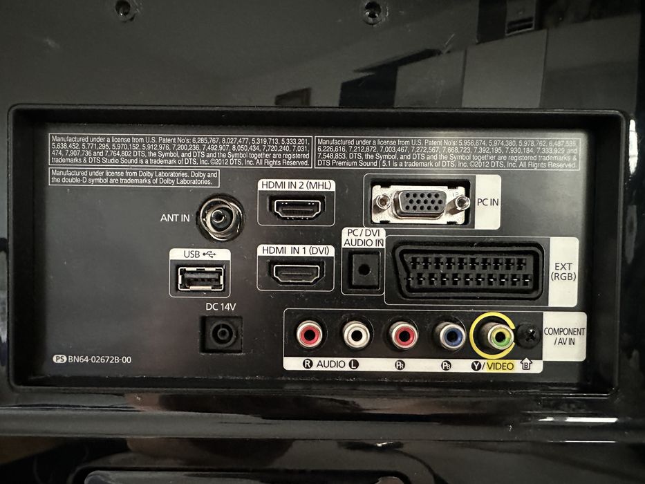 Vand TV Led Samsung diagonala 59 cm
