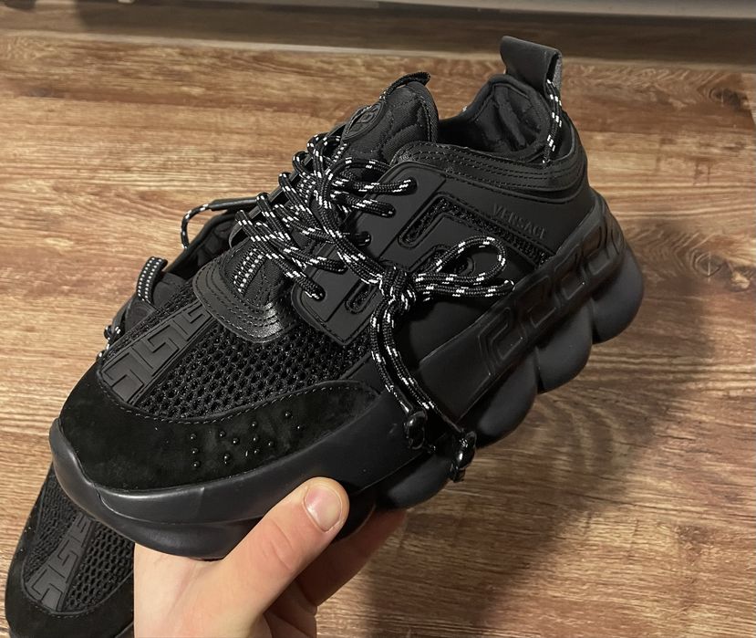 versace chain reaction