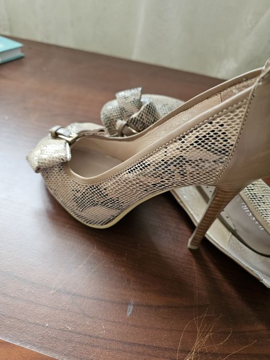 Туфли женские продам