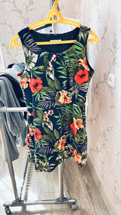 Продам летние платья по 1000