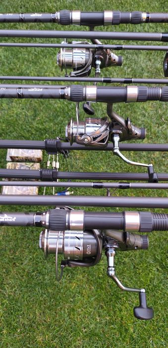 Set 3 Lansete Carbon 3,90m, 3 Mulinete 7000 cu Baitrunner, Rod Pod