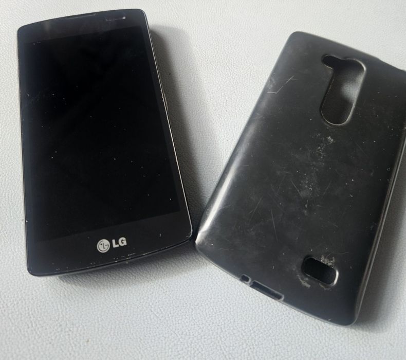 Телефон Lg L FINO
