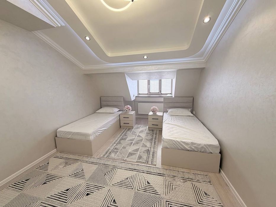 Новостройка Мансарда без лифт Саодат Вокзал 118 кв