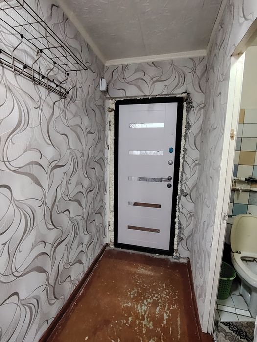 Киргули 16 мактаб енида