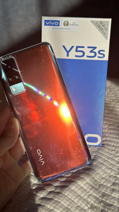 Vivo Y53s 8/128 GB — продам