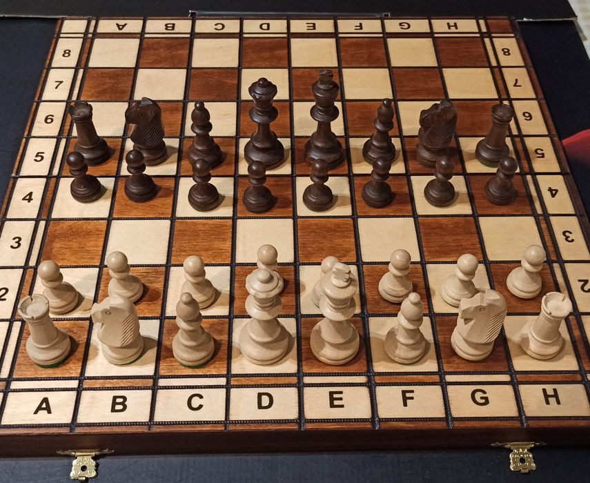 Seturi de sah de vanzare