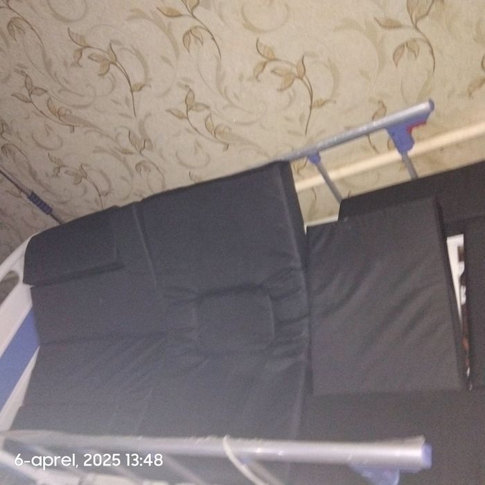 Elektronniy kravat sotiladi yangi