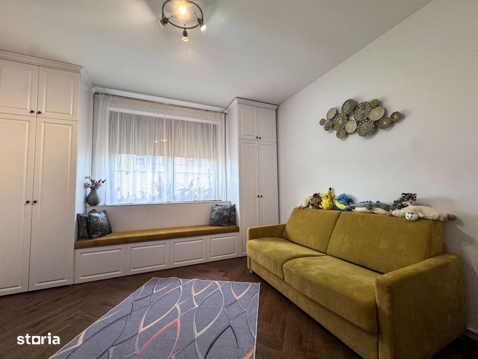 Casa/Vila P+M de vanzare – Ovidiu Sud | 4 dormitoare | Panouri fotov
