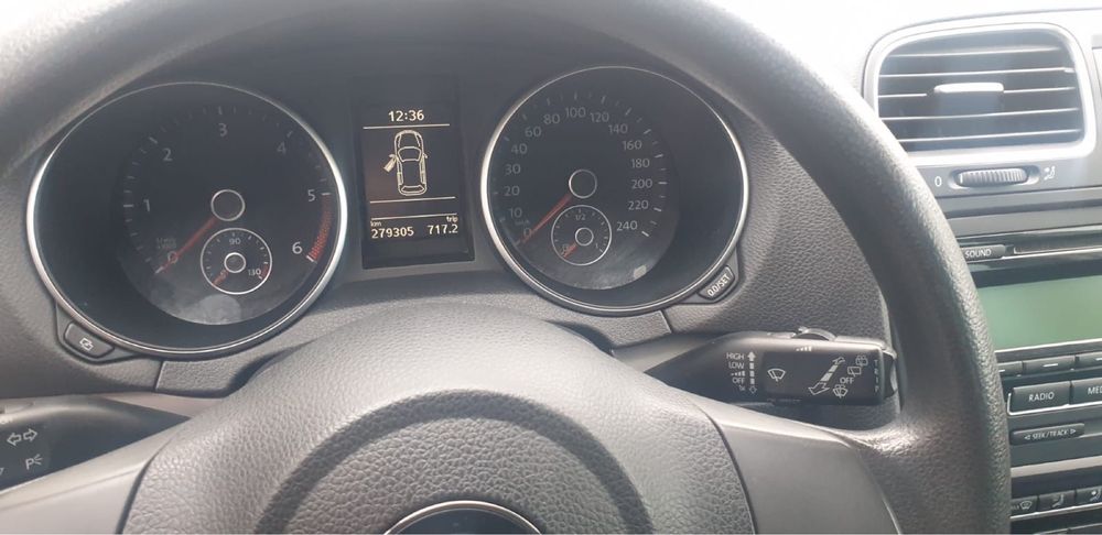 VOLKSWAGEN Golf 2010 — imagine 5